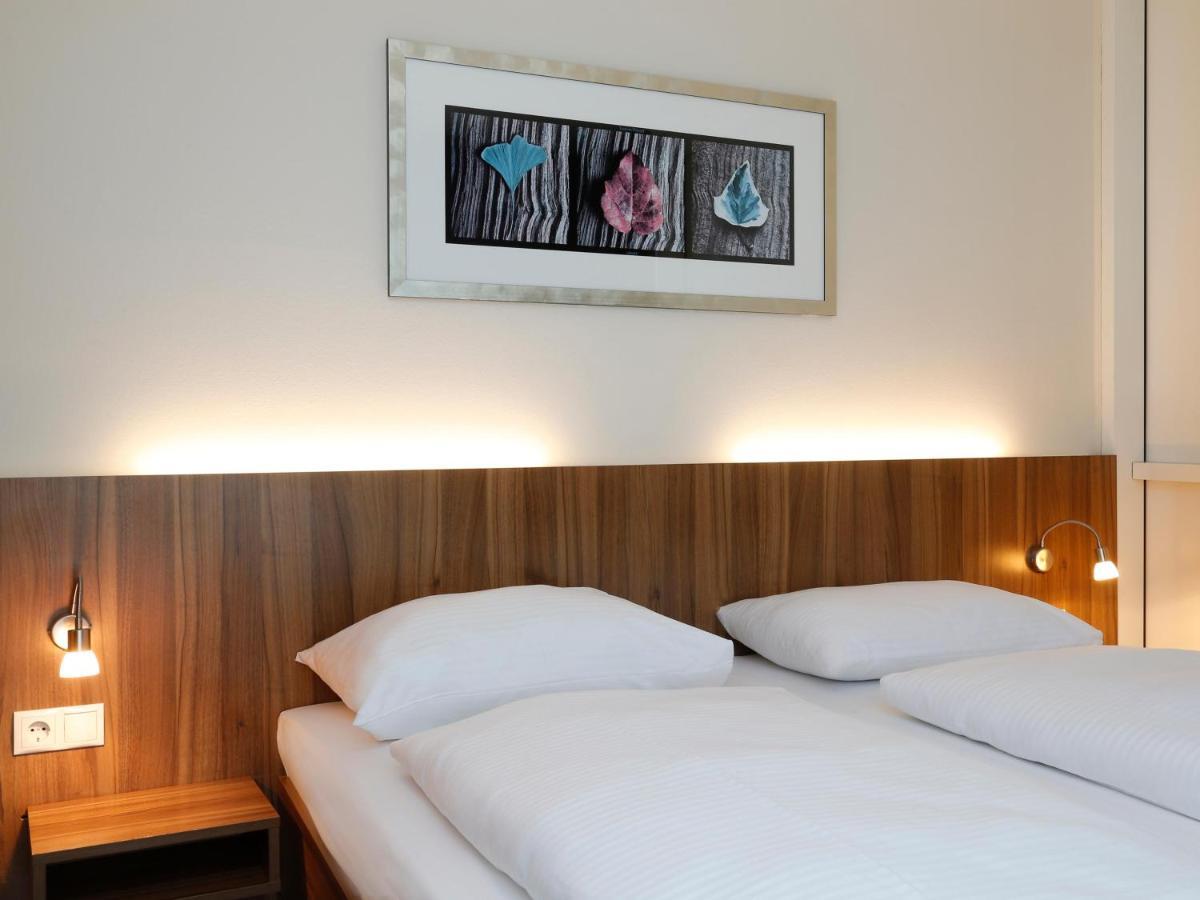 Western Mitte 3*